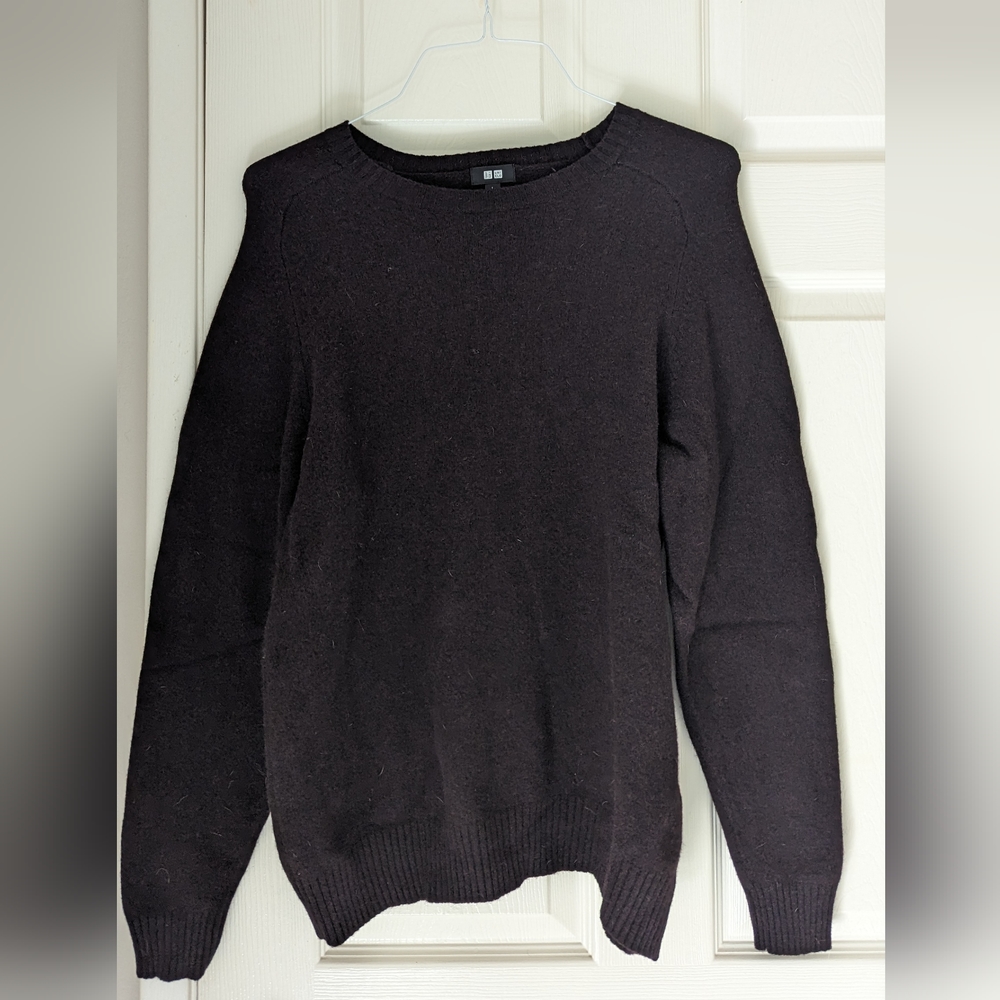 Uniqlo maroon men's Sz L sweater
